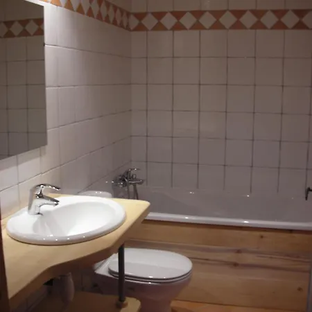 Des Granges 4* Самоен